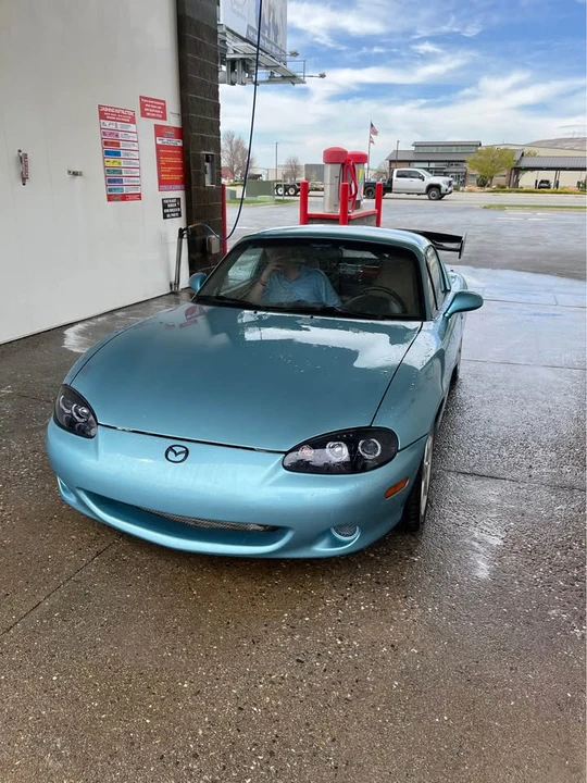 2001 Mazda NB MX-5 Miata - Image 2 of 18