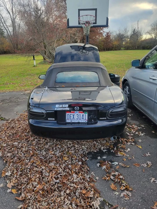 2001 Mazda NB MX-5 Miata - Image 4 of 9