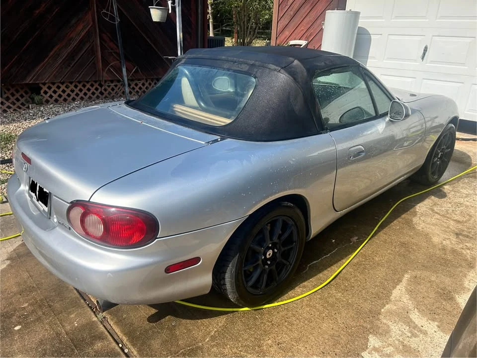 2001 Mazda NB MX-5 Miata - Image 2 of 5