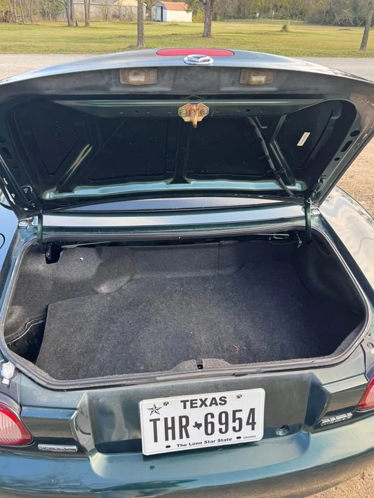 2001 Mazda NB MX-5 Miata - Image 6 of 9