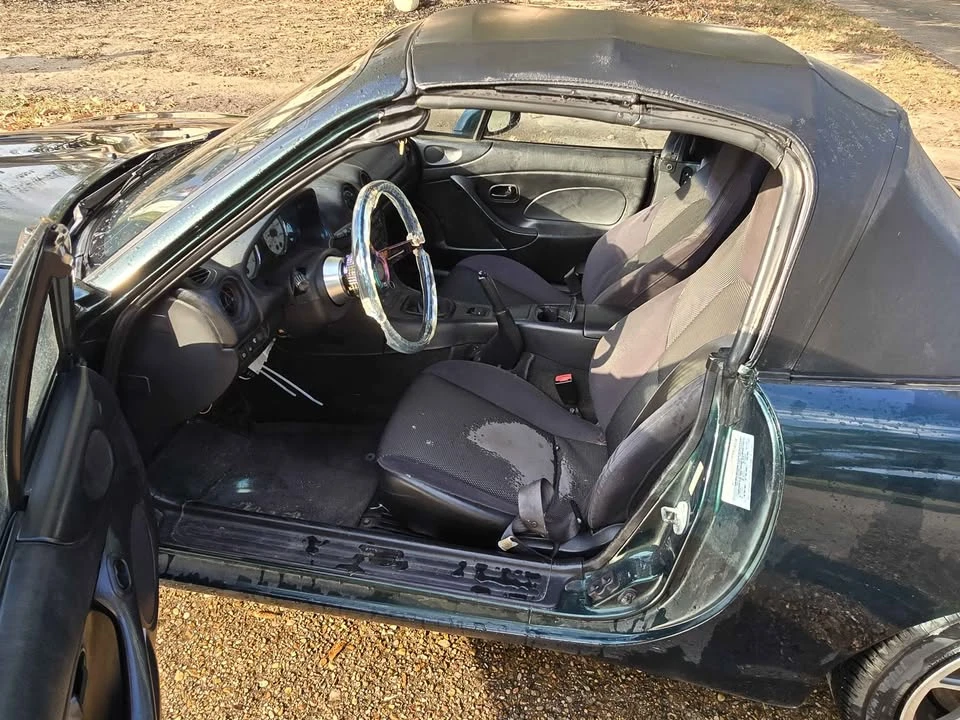 2001 Mazda NB MX-5 Miata - Image 3 of 5