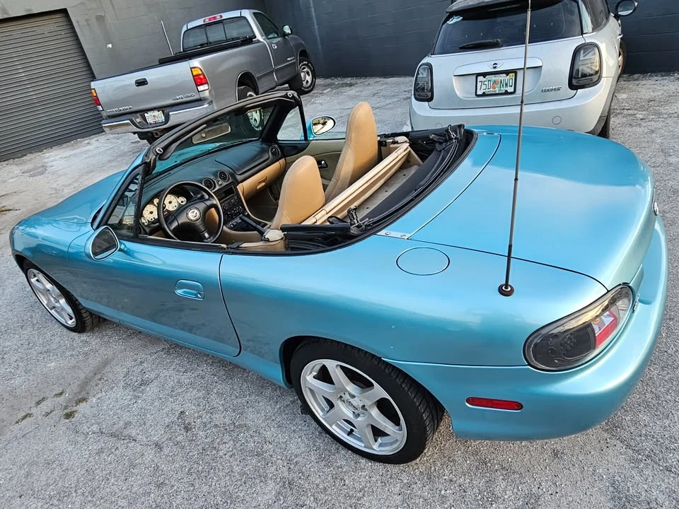 2001 Mazda NB MX-5 Miata - Image 15 of 19