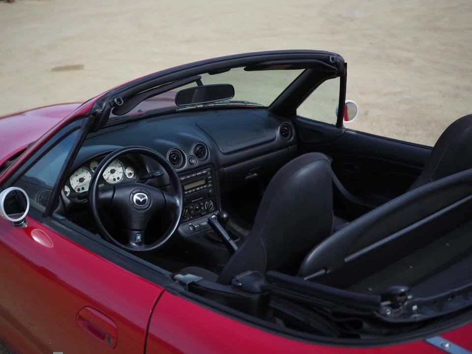 2001 Mazda NB MX-5 Miata - Image 2 of 7