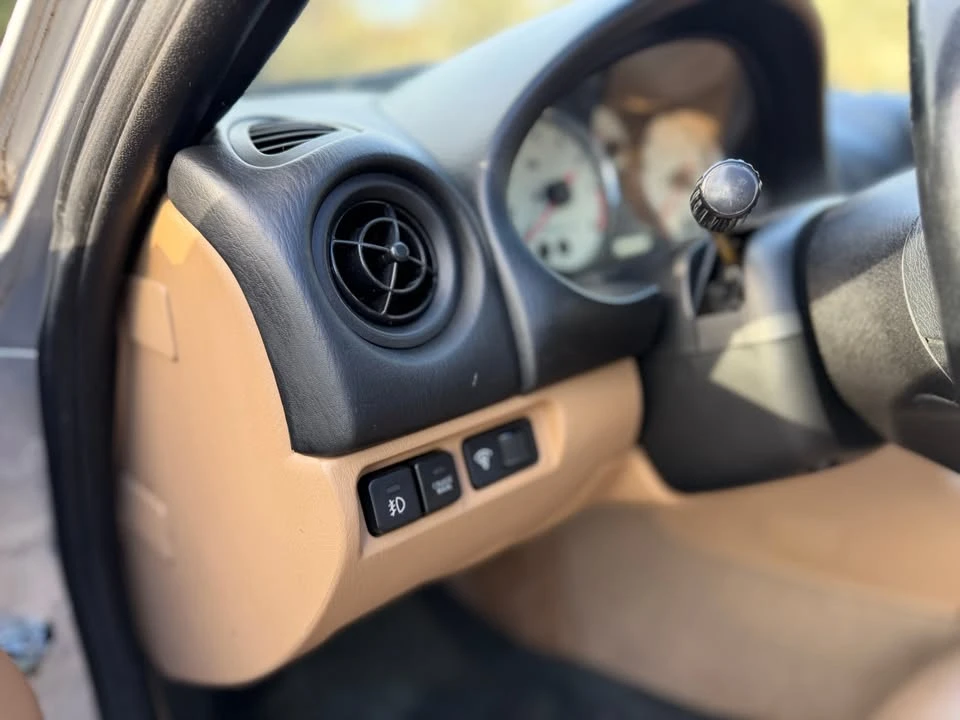 2001 Mazda NB MX-5 Miata - Image 10 of 12