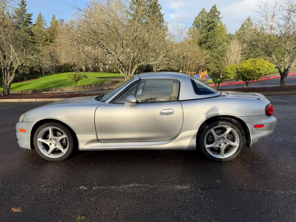 2001 Mazda NB MX-5 Miata - Image 3 of 12