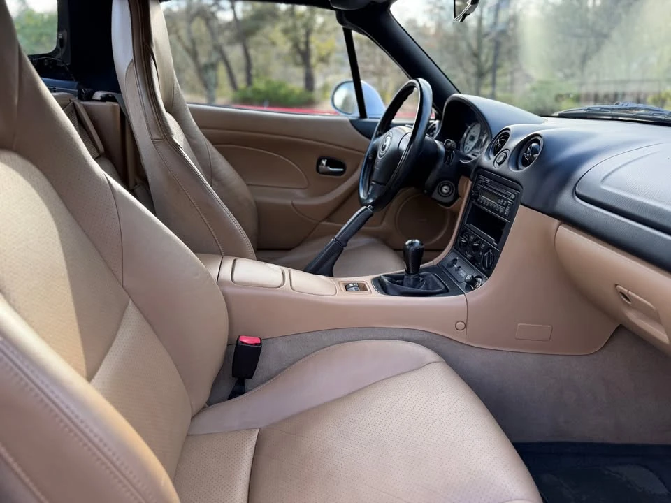 2001 Mazda NB MX-5 Miata - Image 8 of 12