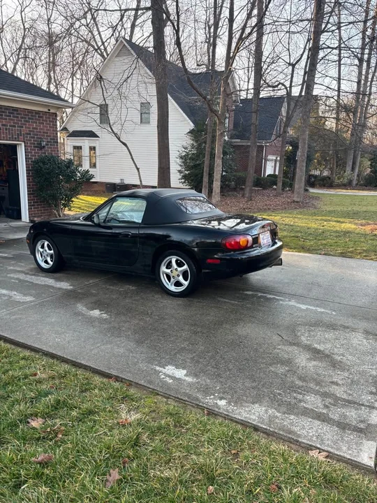 2001 Mazda NB MX-5 Miata - Image 6 of 11