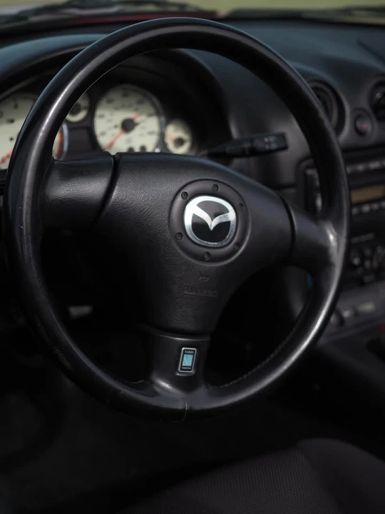 2001 Mazda NB MX-5 Miata - Image 5 of 7