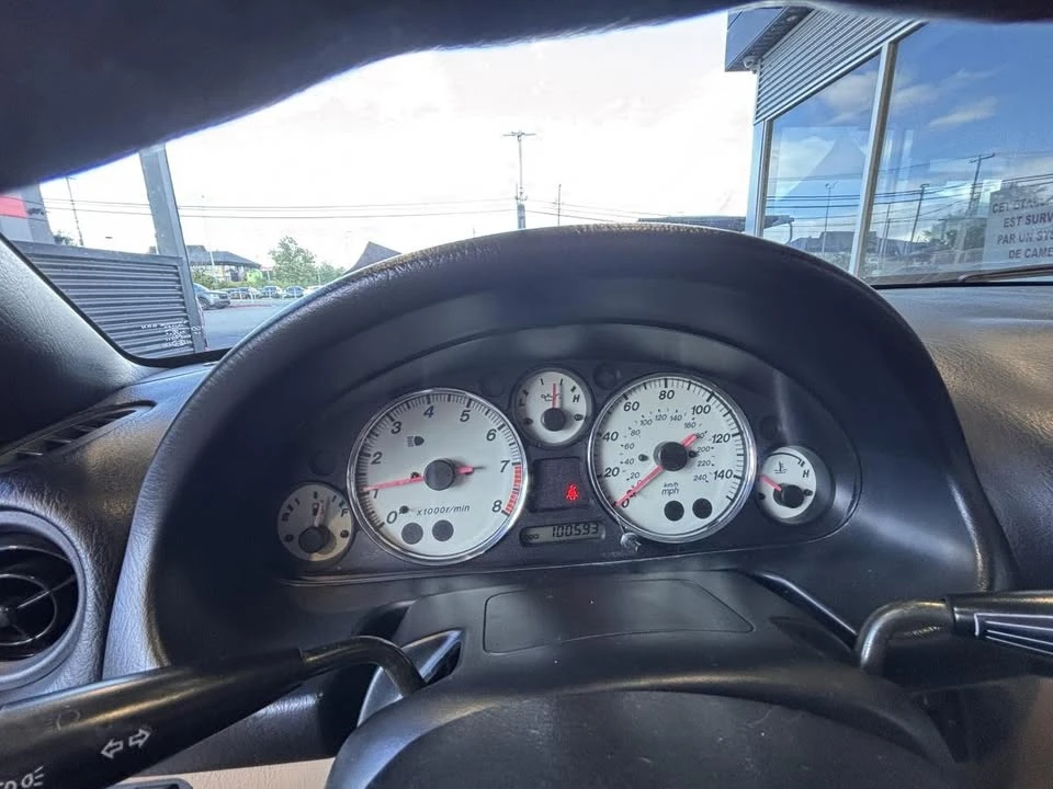2001 Mazda NB MX-5 Miata - Image 11 of 13