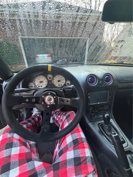 2001 Mazda NB MX-5 Miata - Image 9 of 11