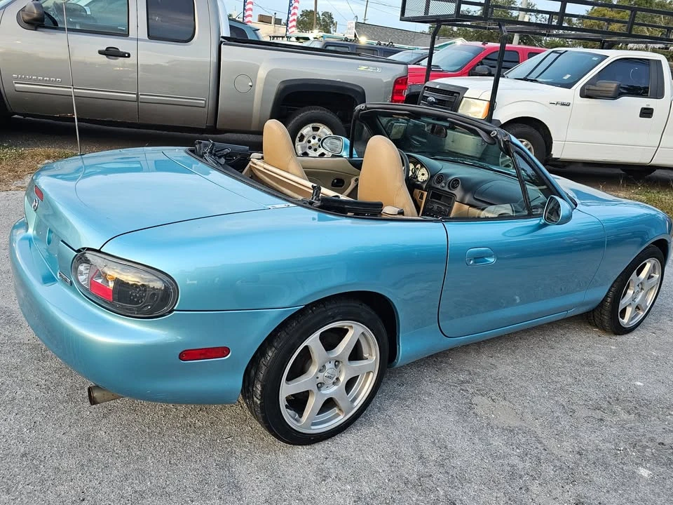 2001 Mazda NB MX-5 Miata - Image 16 of 20