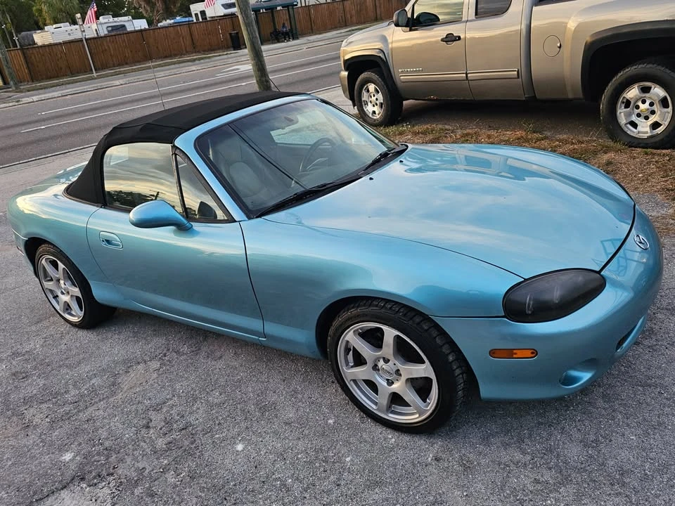 2001 Mazda NB MX-5 Miata - Image 2 of 20