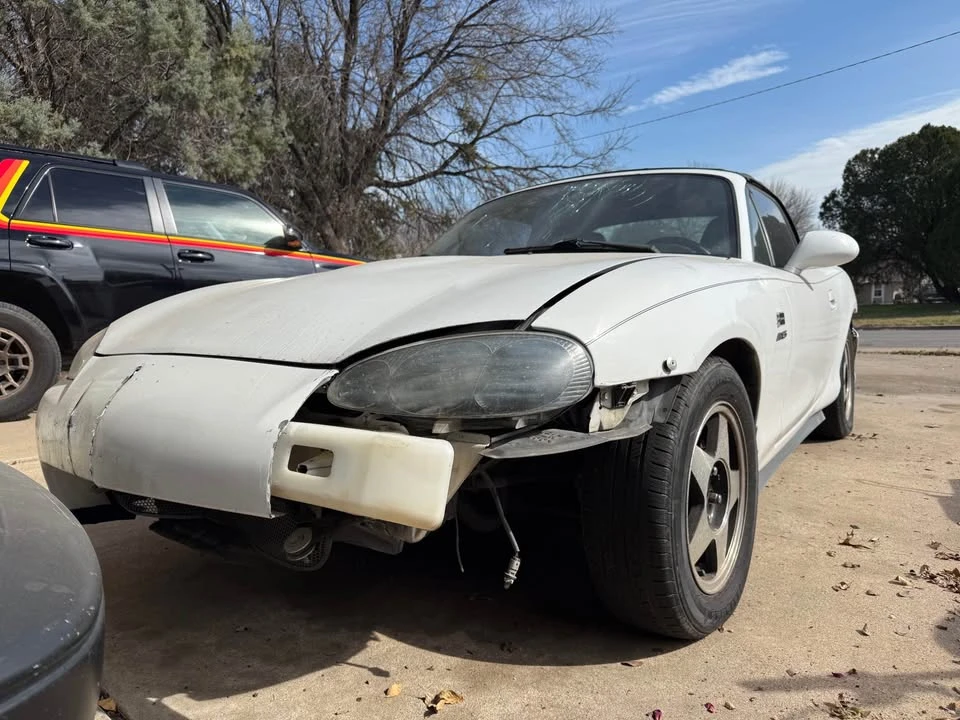 2001 Mazda NB MX-5 Miata - Image 6 of 12