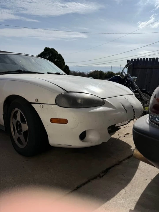 2001 Mazda NB MX-5 Miata - Image 5 of 12