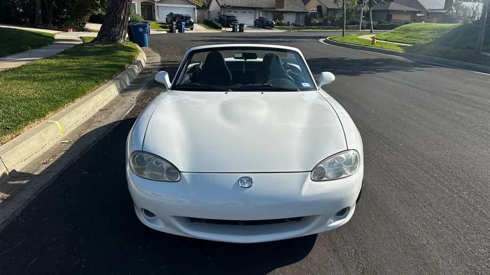 2001 Mazda NB MX-5 Miata - Image 2 of 12