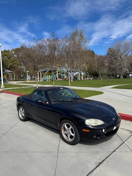 2001 Mazda NB MX-5 Miata - Image 3 of 12