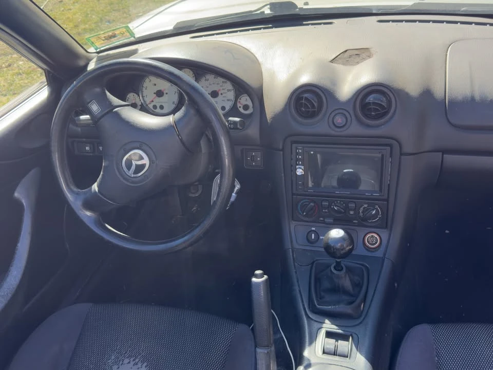 2001 Mazda NB MX-5 Miata - Image 15 of 17
