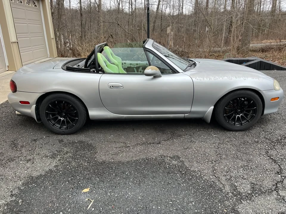 2001 Mazda NB MX-5 Miata - Image 5 of 16