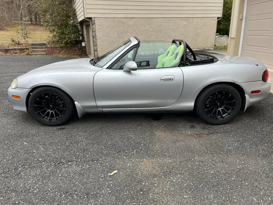 2001 Mazda NB MX-5 Miata - Image 9 of 16