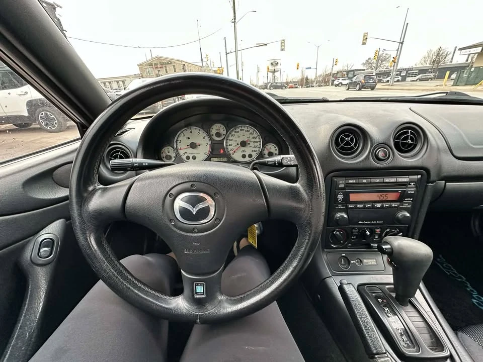 2001 Mazda NB MX-5 Miata - Image 13 of 14