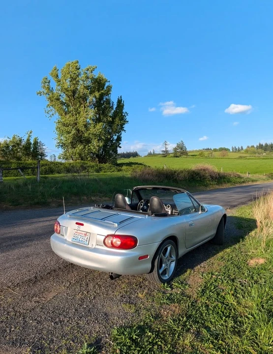 2001 Mazda NB MX-5 Miata - Image 7 of 9