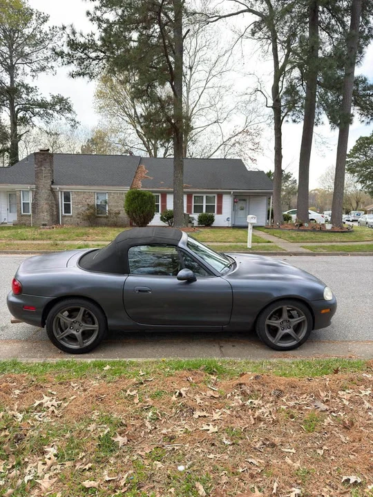 2001 Mazda NB MX-5 Miata - Image 4 of 15