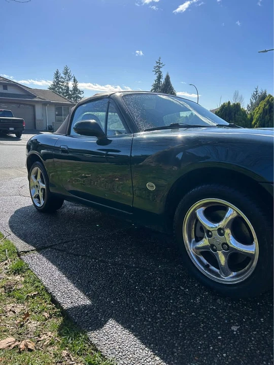 2001 Mazda NB MX-5 Miata - Image 3 of 15