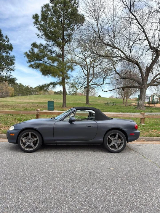 2001 Mazda NB MX-5 Miata - Image 3 of 15