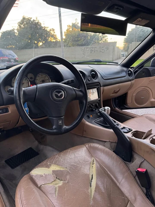 2001 Mazda NB MX-5 Miata - Image 4 of 9
