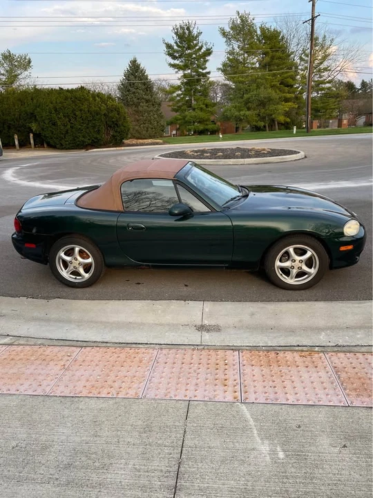 2001 Mazda NB MX-5 Miata - Image 6 of 20