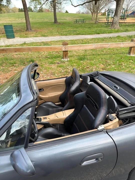 2001 Mazda NB MX-5 Miata - Image 15 of 15