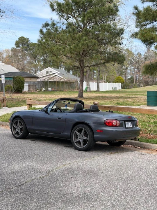 2001 Mazda NB MX-5 Miata - Image 6 of 15