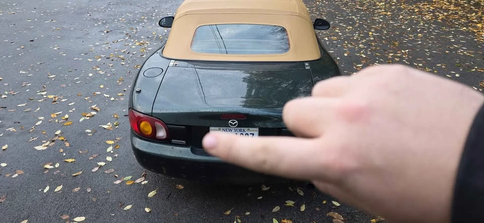 2001 Mazda NB MX-5 Miata - Image 4 of 5