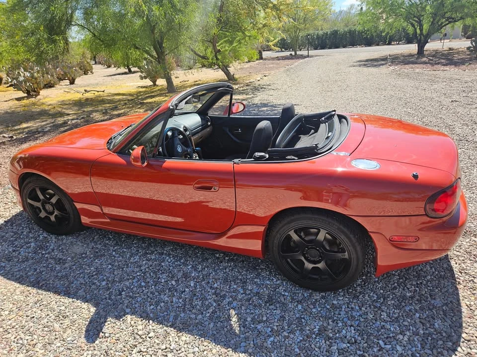 2001 Mazda NB MX-5 Miata - Image 2 of 20
