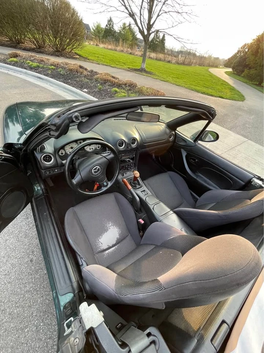 2001 Mazda NB MX-5 Miata - Image 17 of 20