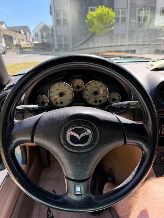 2001 Mazda NB MX-5 Miata - Image 4 of 16