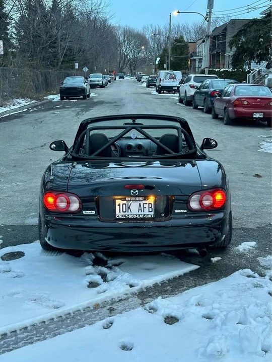 2001 Mazda NB MX-5 Miata - Image 4 of 12