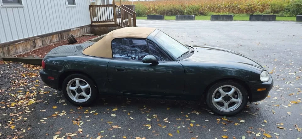 2001 Mazda NB MX-5 Miata - Image 3 of 5