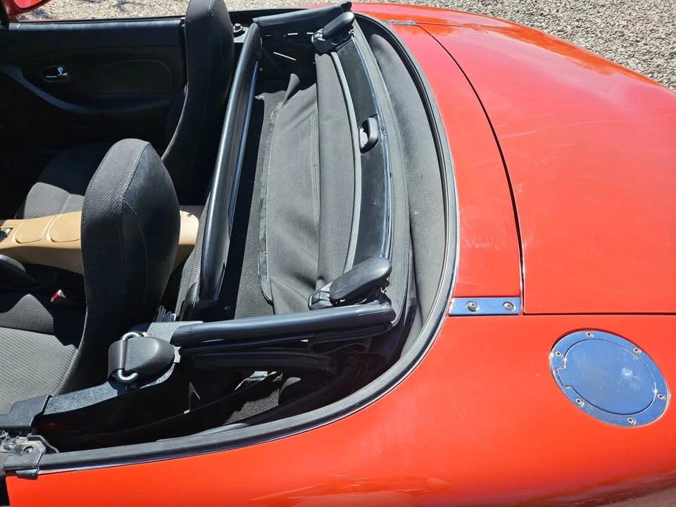 2001 Mazda NB MX-5 Miata - Image 7 of 20