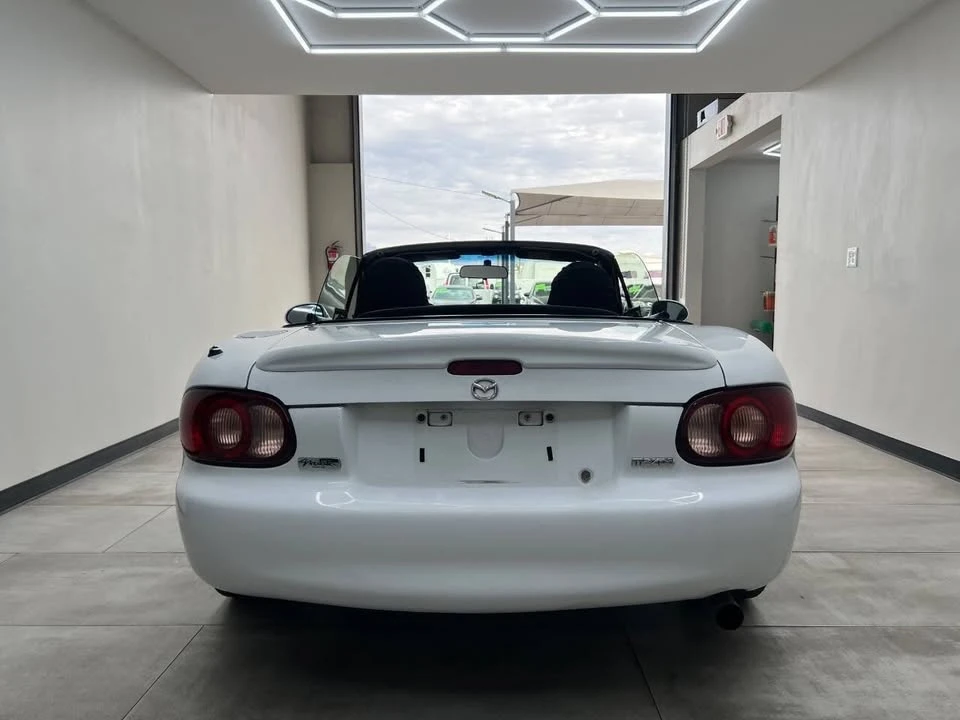 2001 Mazda NB MX-5 Miata - Image 4 of 20