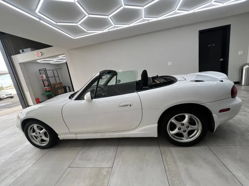 2001 Mazda NB MX-5 Miata - Image 8 of 20