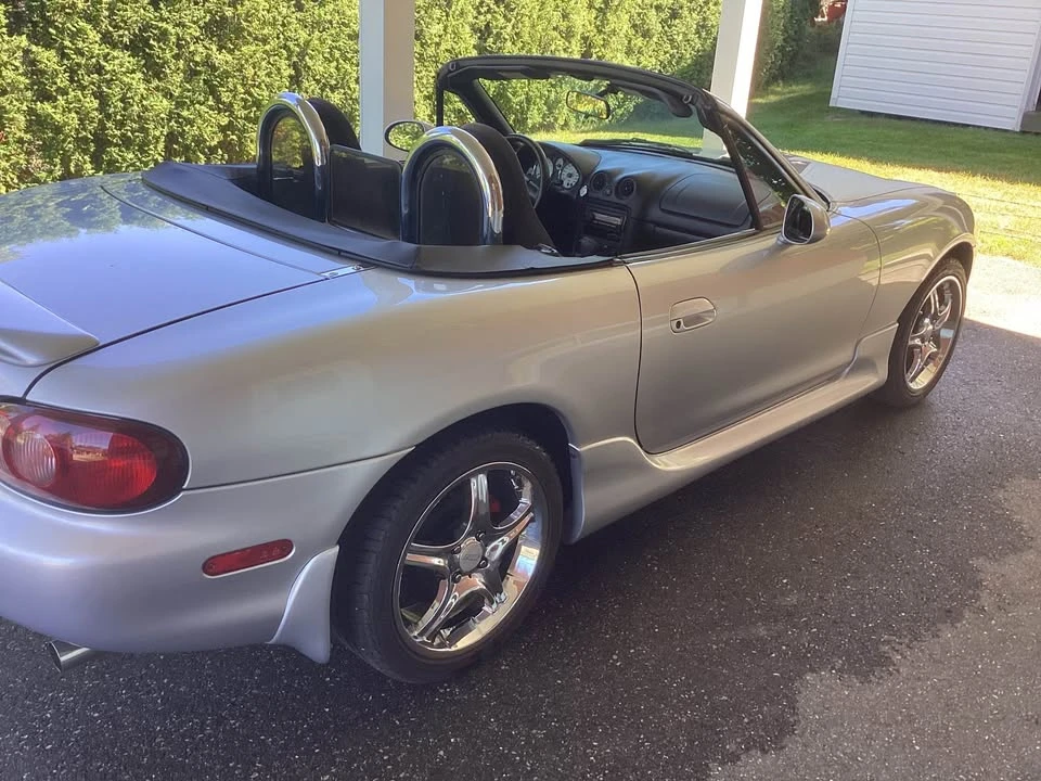 2001 Mazda NB MX-5 Miata - Image 2 of 6