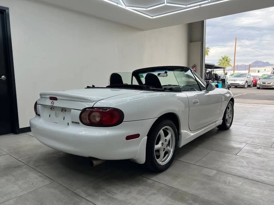 2001 Mazda NB MX-5 Miata - Image 5 of 20