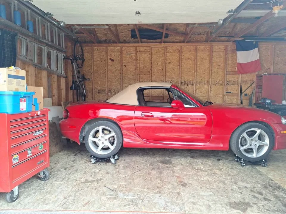 2001 Mazda NB MX-5 Miata - Image 3 of 7