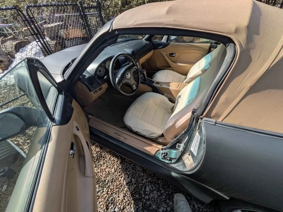 2001 Mazda NB MX-5 Miata - Image 3 of 4
