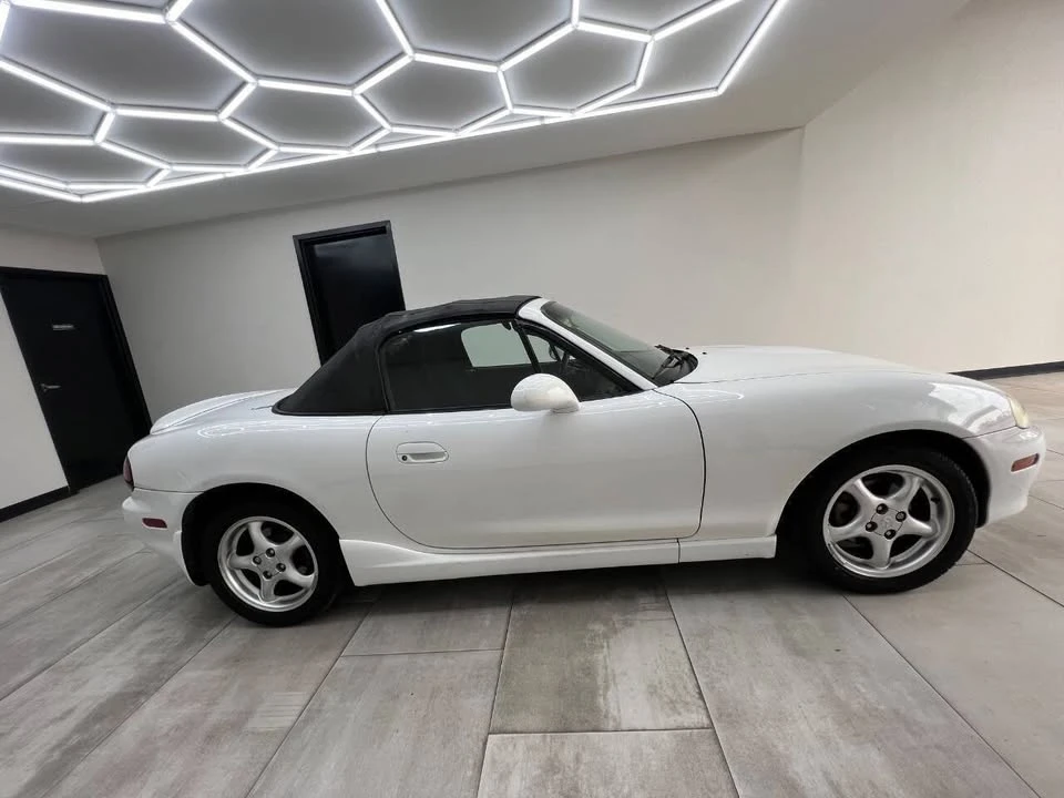 2001 Mazda NB MX-5 Miata - Image 12 of 20