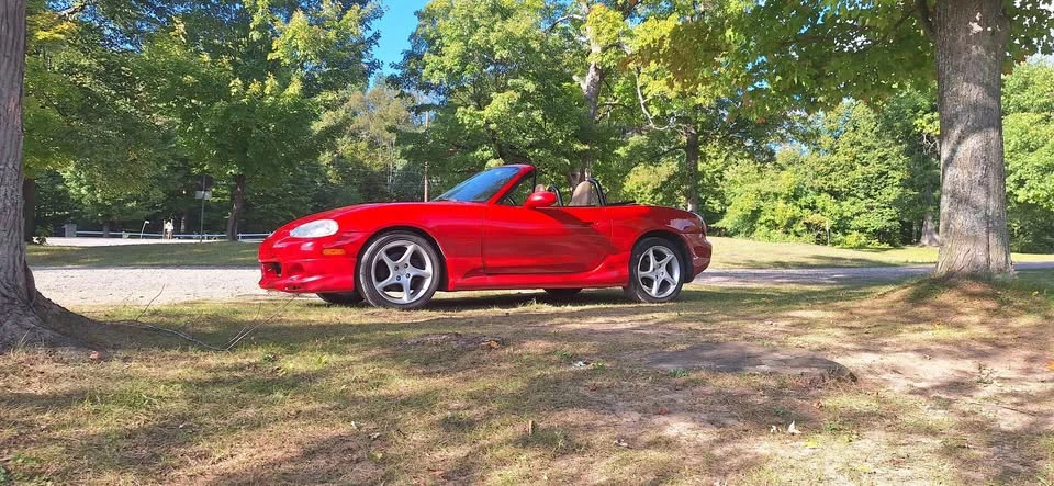 2001 Mazda NB MX-5 Miata - Image 2 of 7