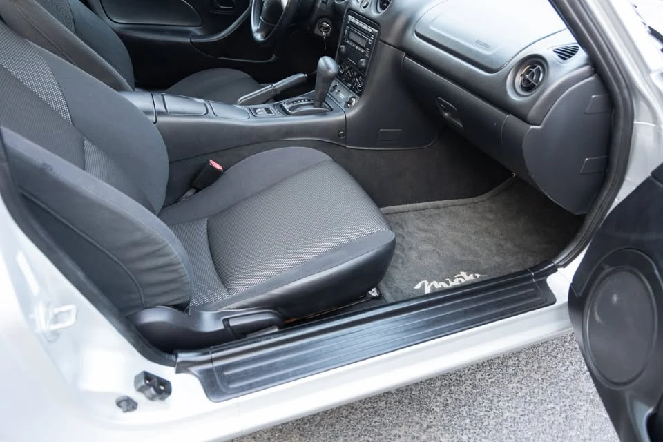 2001 Mazda NB MX-5 Miata - Image 11 of 18
