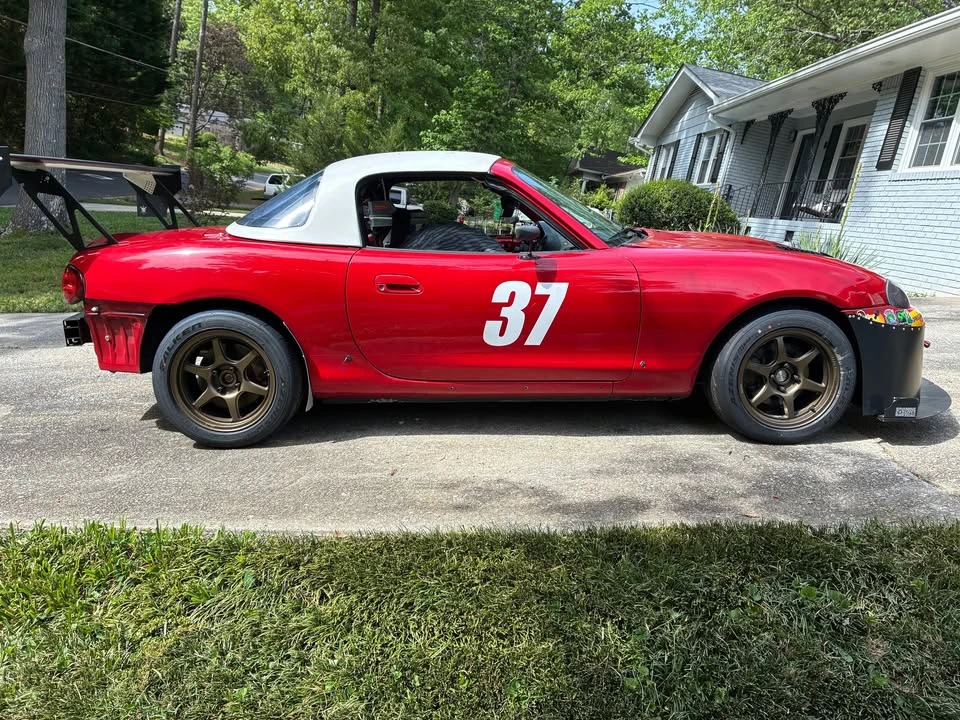 2001 Mazda NB MX-5 Miata - Image 6 of 10