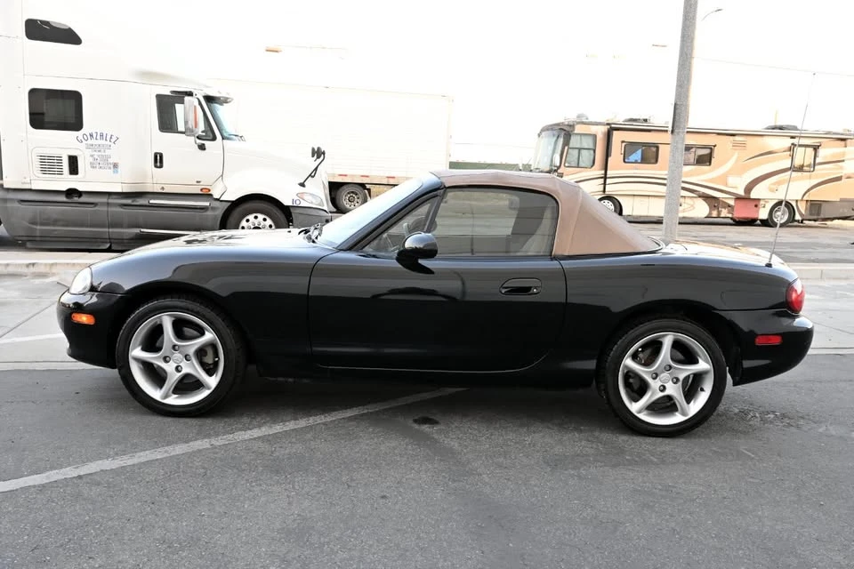2001 Mazda NB MX-5 Miata - Image 3 of 19